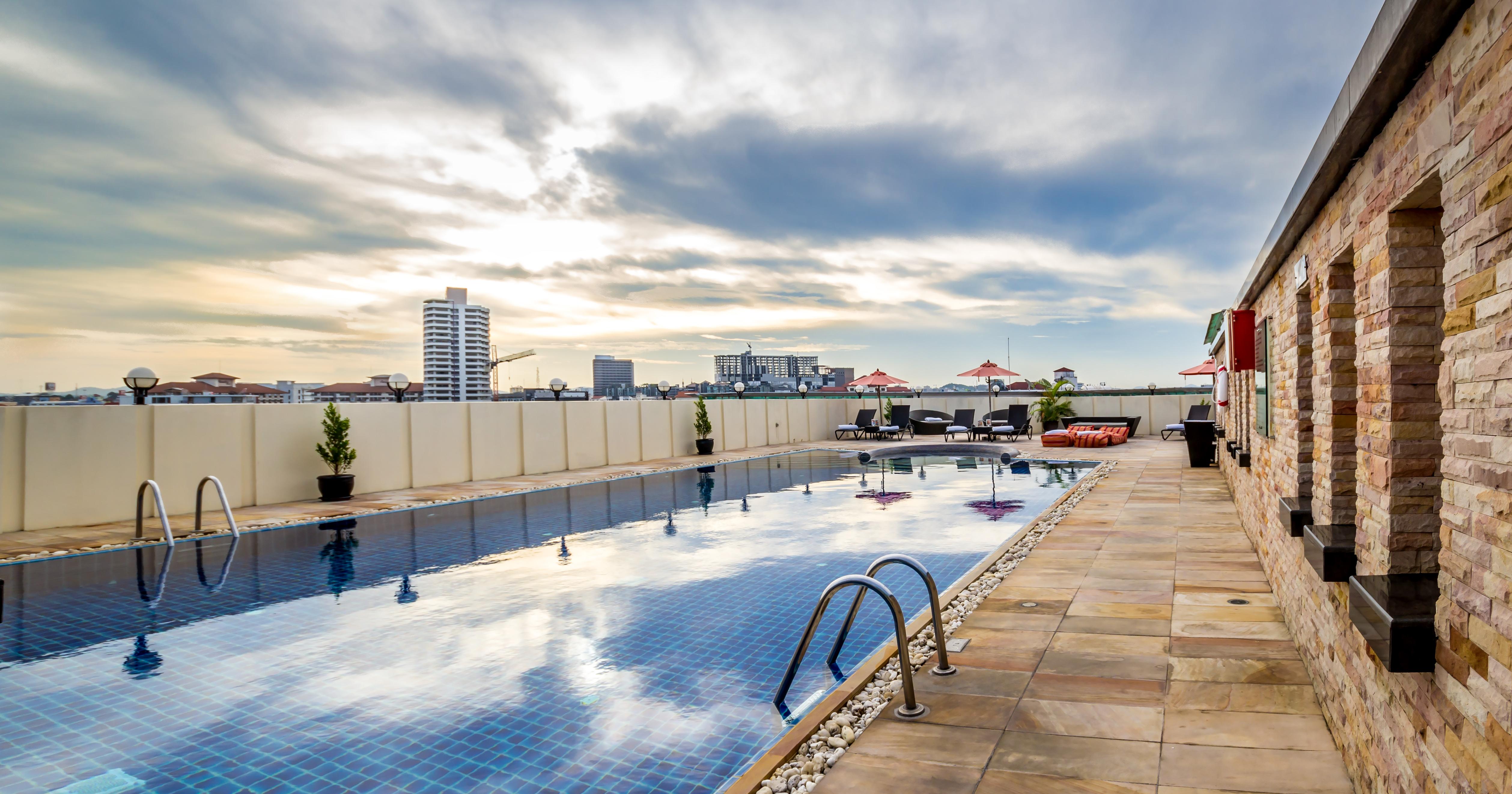 Nova Suites Pattaya By Compass Hospitality Ngoại thất bức ảnh