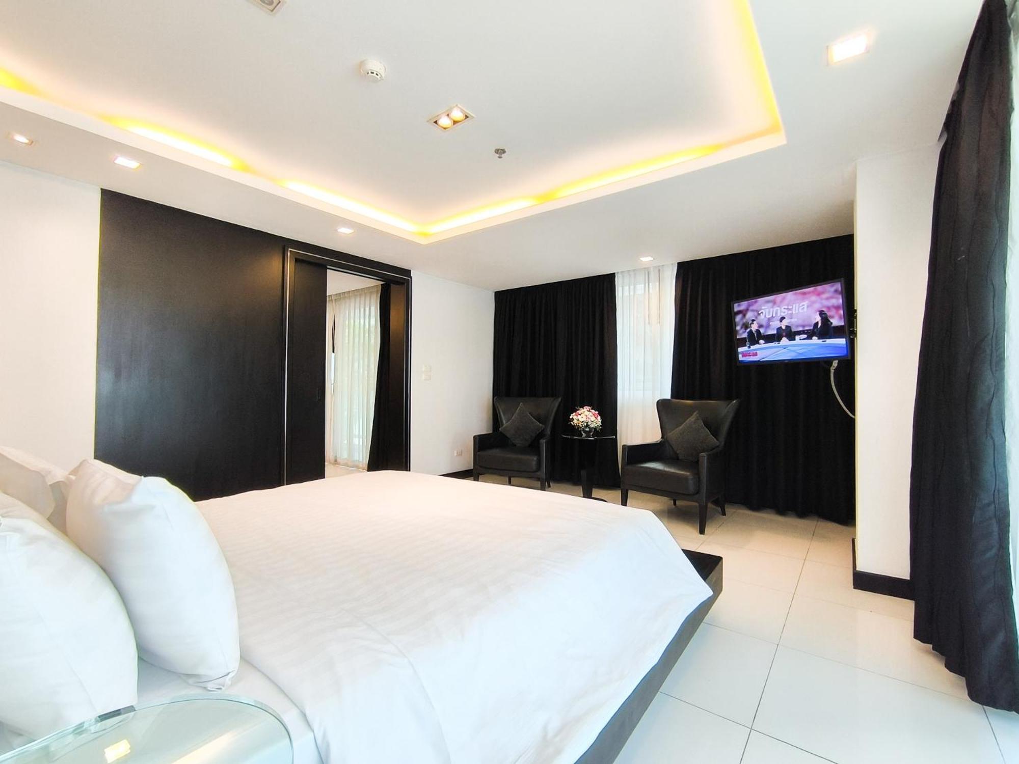 Nova Suites Pattaya By Compass Hospitality Ngoại thất bức ảnh