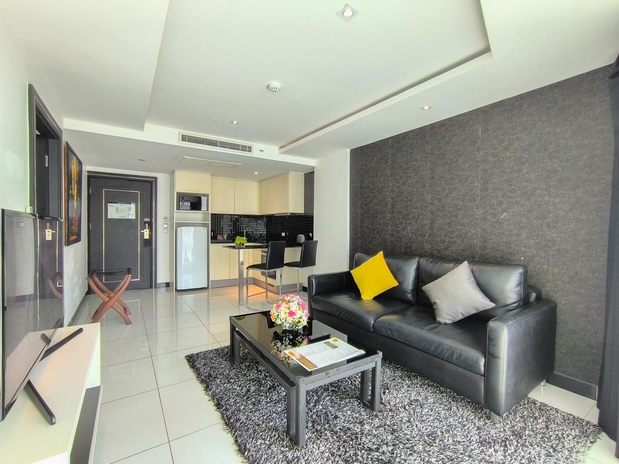 Nova Suites Pattaya By Compass Hospitality Ngoại thất bức ảnh