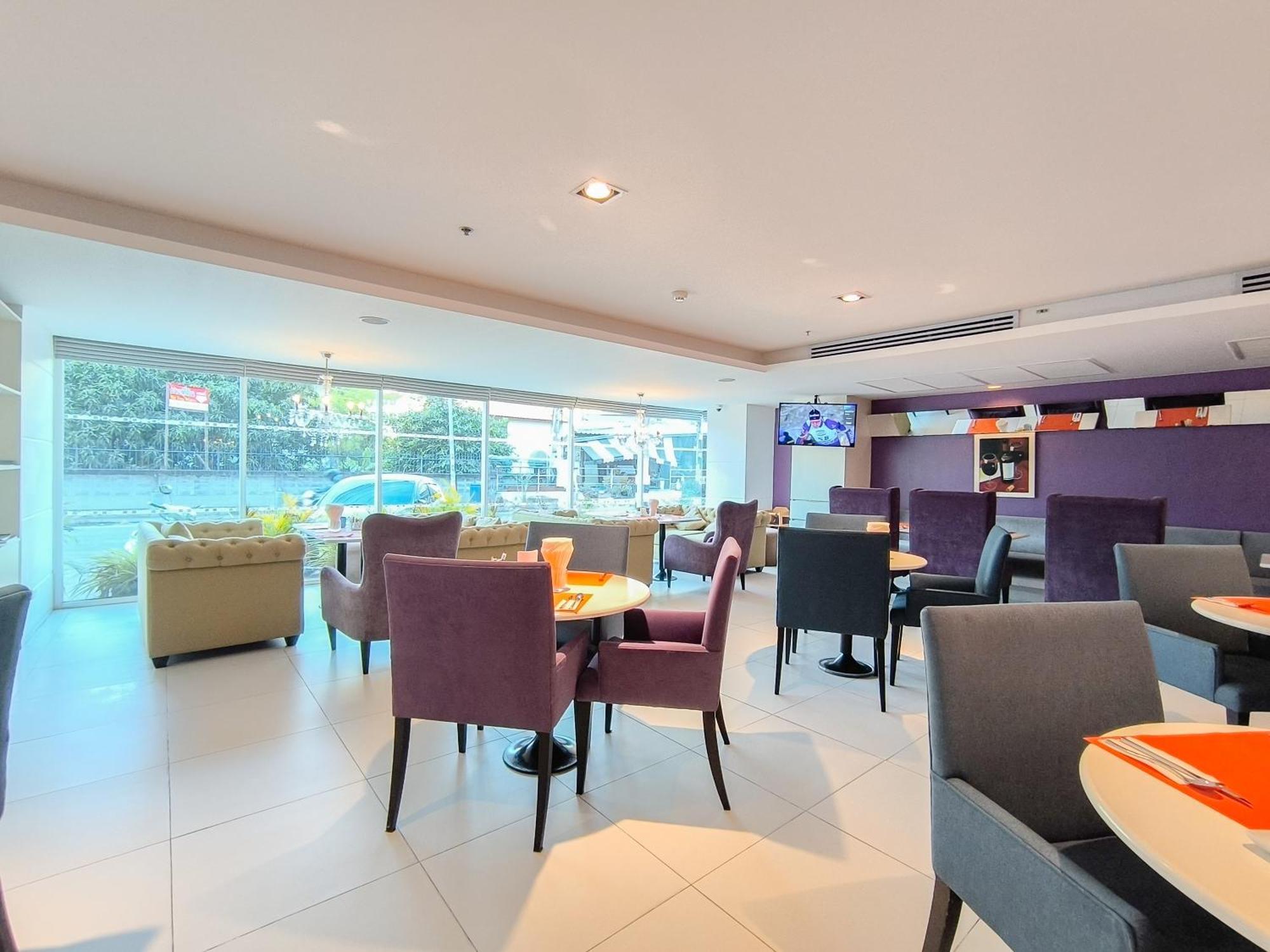 Nova Suites Pattaya By Compass Hospitality Ngoại thất bức ảnh