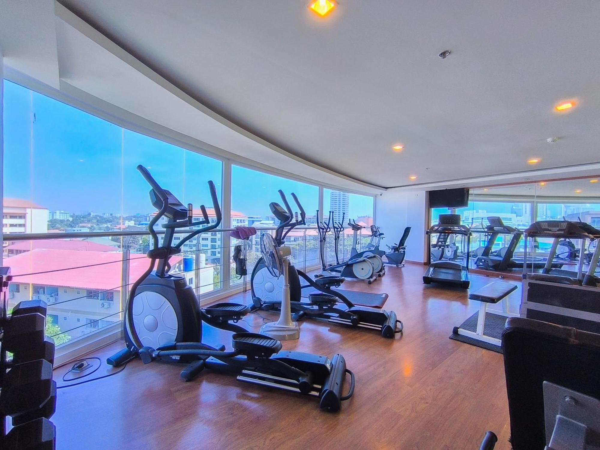 Nova Suites Pattaya By Compass Hospitality Ngoại thất bức ảnh